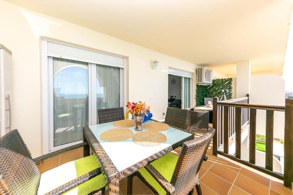 דירות בנאלמדנה Magnificas Vistas Al Mar מראה חיצוני תמונה